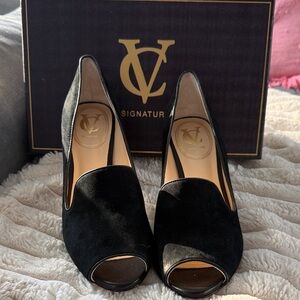 Signature Elegant Black Peep-Toe Heels